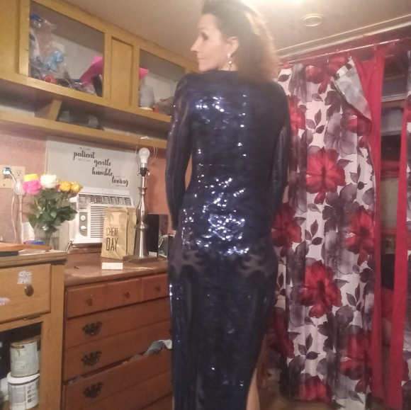 Size - Picture 3 of 4